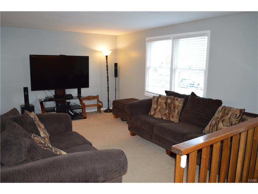 103 Phelps Farm Circle,Englewood,Ohio 45322,3 Bedrooms Bedrooms,10 Rooms Rooms,2 BathroomsBathrooms,Single family,Phelps Farm Circle,733468