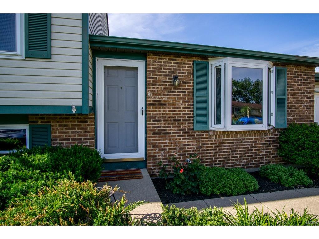 5881 Mount Royal Drive,Clayton,Ohio 45315,3 Bedrooms Bedrooms,7 Rooms Rooms,1 BathroomBathrooms,Single family,Mount Royal Drive,737058