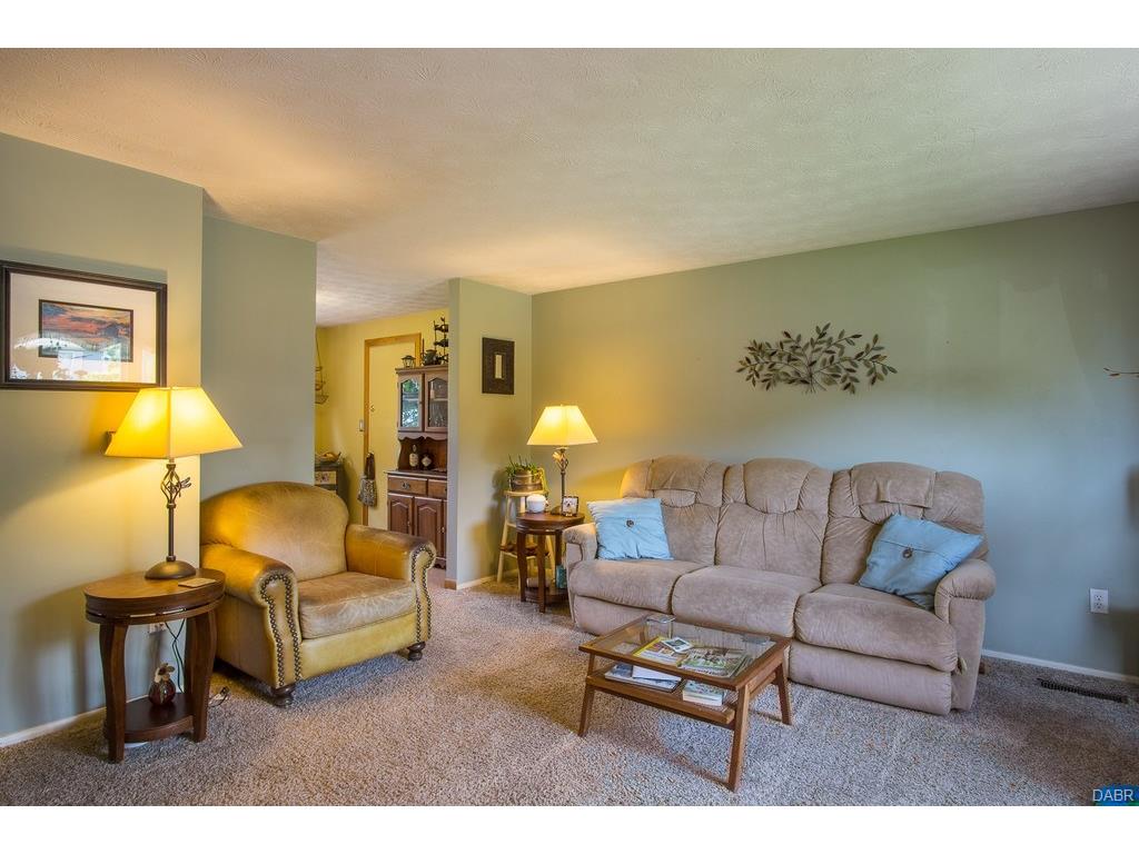 5881 Mount Royal Drive,Clayton,Ohio 45315,3 Bedrooms Bedrooms,7 Rooms Rooms,1 BathroomBathrooms,Single family,Mount Royal Drive,737058