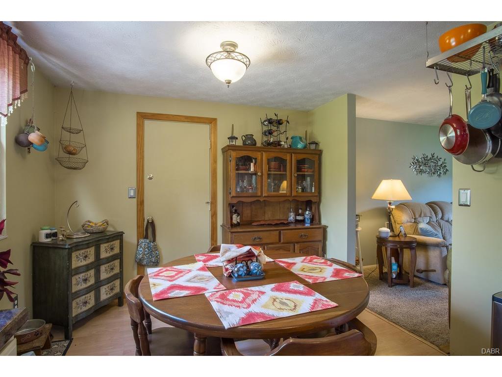5881 Mount Royal Drive,Clayton,Ohio 45315,3 Bedrooms Bedrooms,7 Rooms Rooms,1 BathroomBathrooms,Single family,Mount Royal Drive,737058