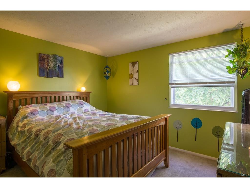 5881 Mount Royal Drive,Clayton,Ohio 45315,3 Bedrooms Bedrooms,7 Rooms Rooms,1 BathroomBathrooms,Single family,Mount Royal Drive,737058