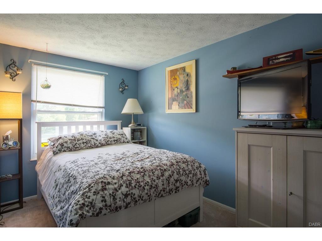 5881 Mount Royal Drive,Clayton,Ohio 45315,3 Bedrooms Bedrooms,7 Rooms Rooms,1 BathroomBathrooms,Single family,Mount Royal Drive,737058