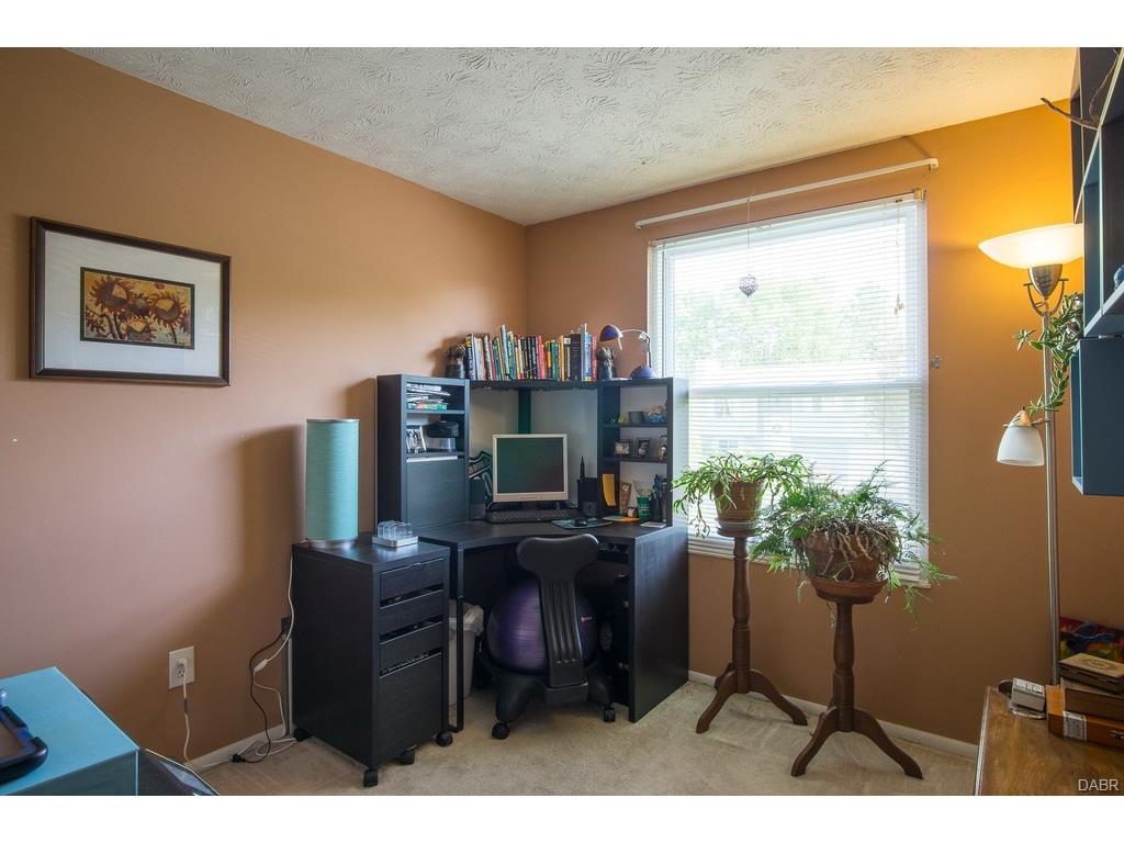 5881 Mount Royal Drive,Clayton,Ohio 45315,3 Bedrooms Bedrooms,7 Rooms Rooms,1 BathroomBathrooms,Single family,Mount Royal Drive,737058