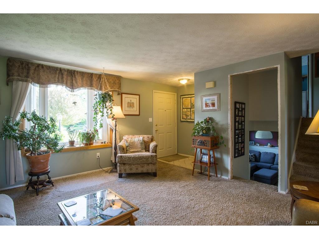5881 Mount Royal Drive,Clayton,Ohio 45315,3 Bedrooms Bedrooms,7 Rooms Rooms,1 BathroomBathrooms,Single family,Mount Royal Drive,737058