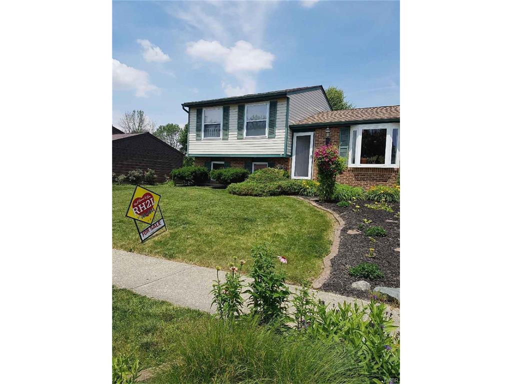 5881 Mount Royal Drive,Clayton,Ohio 45315,3 Bedrooms Bedrooms,7 Rooms Rooms,1 BathroomBathrooms,Single family,Mount Royal Drive,737058
