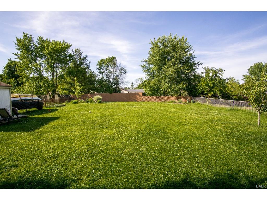 5881 Mount Royal Drive,Clayton,Ohio 45315,3 Bedrooms Bedrooms,7 Rooms Rooms,1 BathroomBathrooms,Single family,Mount Royal Drive,737058