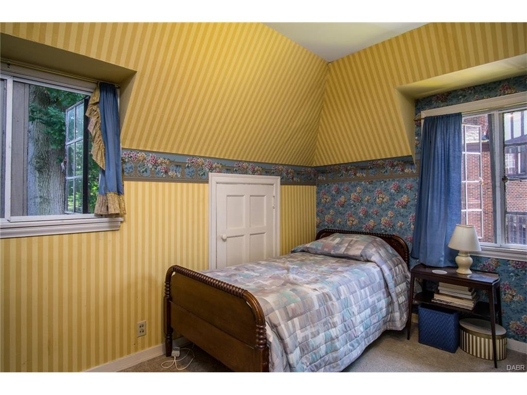 226 Belmonte Park,Dayton,Ohio 45405,4 Bedrooms Bedrooms,11 Rooms Rooms,3 BathroomsBathrooms,Single family,Belmonte Park,2,744055
