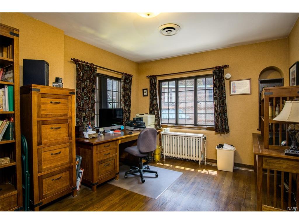 226 Belmonte Park,Dayton,Ohio 45405,4 Bedrooms Bedrooms,11 Rooms Rooms,3 BathroomsBathrooms,Single family,Belmonte Park,2,744055