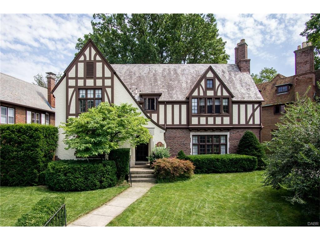 226 Belmonte Park,Dayton,Ohio 45405,4 Bedrooms Bedrooms,11 Rooms Rooms,3 BathroomsBathrooms,Single family,Belmonte Park,2,744055