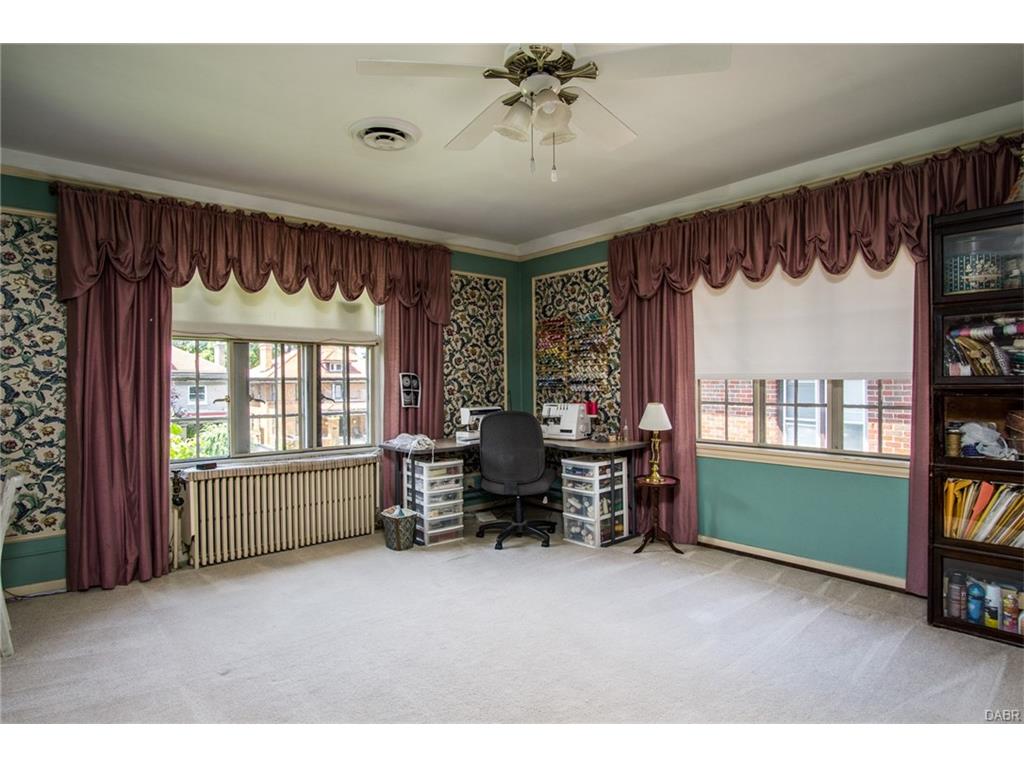 226 Belmonte Park,Dayton,Ohio 45405,4 Bedrooms Bedrooms,11 Rooms Rooms,3 BathroomsBathrooms,Single family,Belmonte Park,2,744055