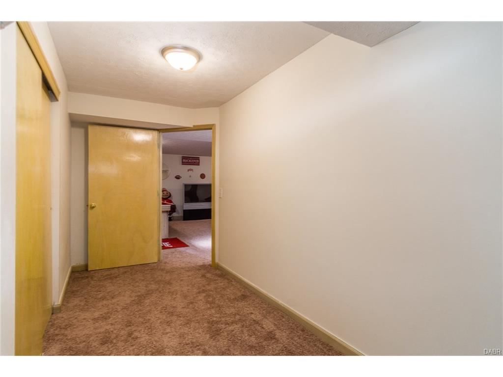 12999 Newburg Court,Washington TWP,Ohio 45458,4 Bedrooms Bedrooms,10 Rooms Rooms,3 BathroomsBathrooms,Single family,Newburg Court,745828