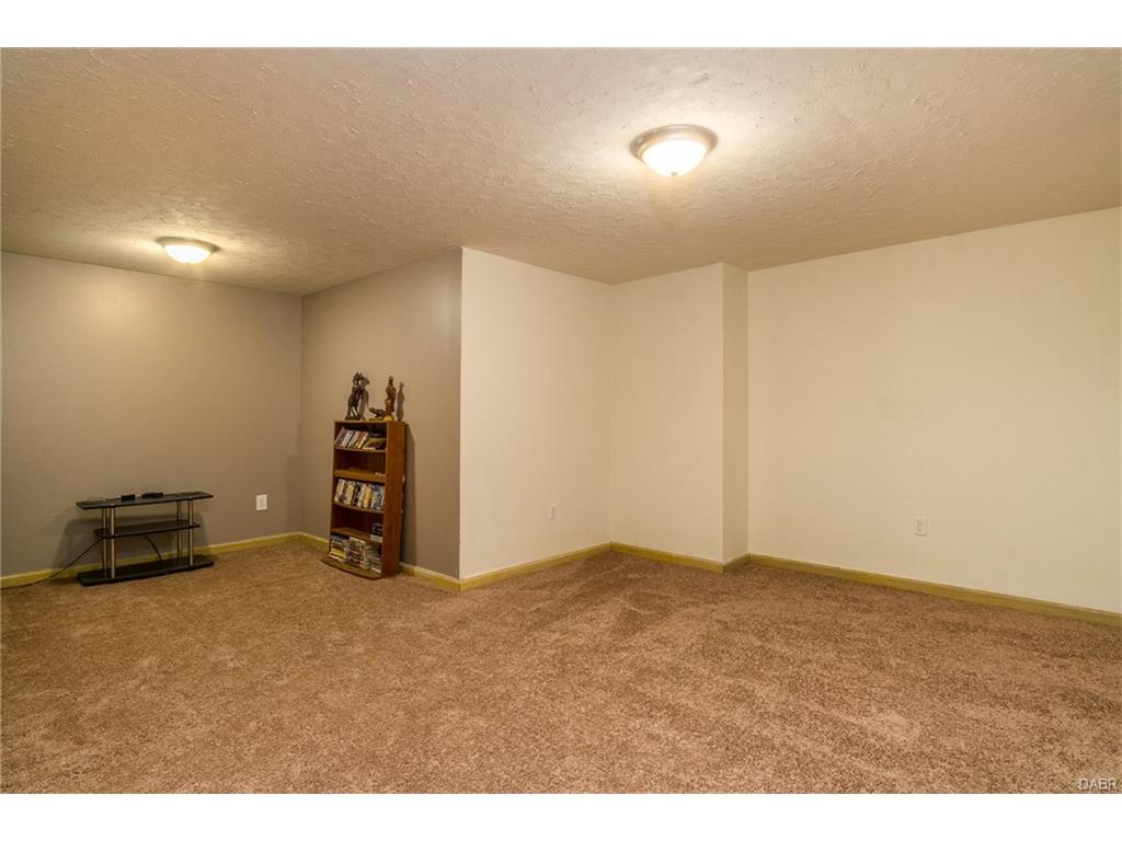 12999 Newburg Court,Washington TWP,Ohio 45458,4 Bedrooms Bedrooms,10 Rooms Rooms,3 BathroomsBathrooms,Single family,Newburg Court,745828