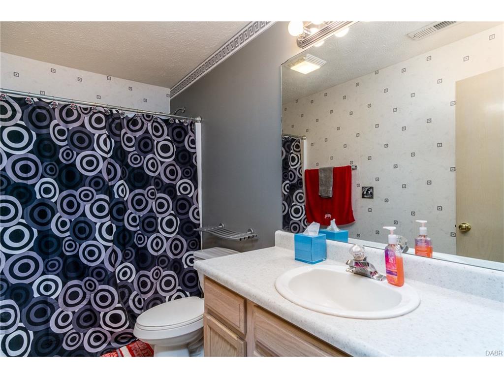 12999 Newburg Court,Washington TWP,Ohio 45458,4 Bedrooms Bedrooms,10 Rooms Rooms,3 BathroomsBathrooms,Single family,Newburg Court,745828