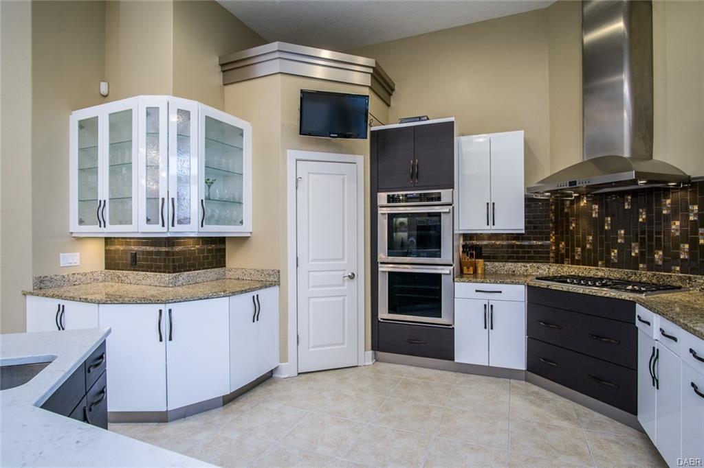 10539 Falls Creek Lane,Washington TWP,Ohio 45458,5 Bedrooms Bedrooms,15 Rooms Rooms,3 BathroomsBathrooms,Single family,Falls Creek Lane,746745