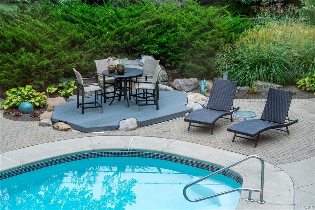 10539 Falls Creek Lane,Washington TWP,Ohio 45458,5 Bedrooms Bedrooms,15 Rooms Rooms,3 BathroomsBathrooms,Single family,Falls Creek Lane,746745