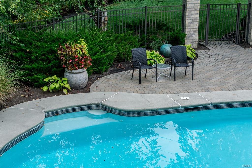 10539 Falls Creek Lane,Washington TWP,Ohio 45458,5 Bedrooms Bedrooms,15 Rooms Rooms,3 BathroomsBathrooms,Single family,Falls Creek Lane,746745