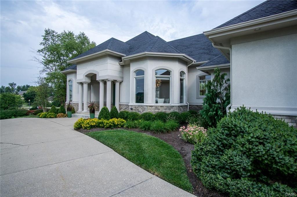 10539 Falls Creek Lane,Washington TWP,Ohio 45458,5 Bedrooms Bedrooms,15 Rooms Rooms,3 BathroomsBathrooms,Single family,Falls Creek Lane,746745