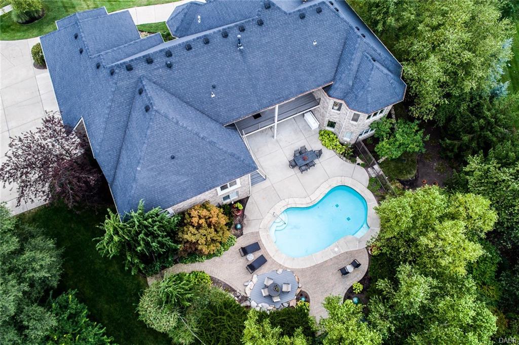 10539 Falls Creek Lane,Washington TWP,Ohio 45458,5 Bedrooms Bedrooms,15 Rooms Rooms,3 BathroomsBathrooms,Single family,Falls Creek Lane,746745