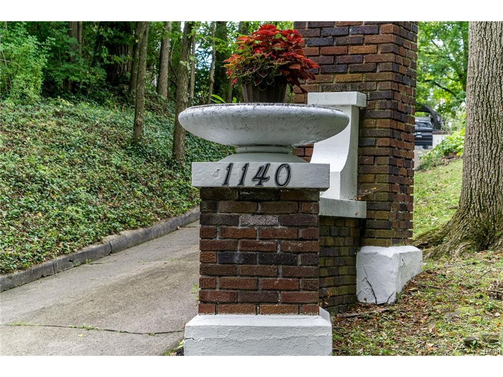 1140 Harvard Boulevard,Dayton,Ohio 45406,6 Bedrooms Bedrooms,14 Rooms Rooms,4 BathroomsBathrooms,Single family,Harvard Boulevard,746088