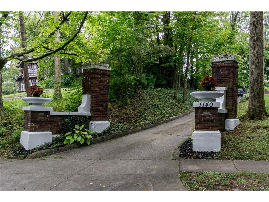 1140 Harvard Boulevard,Dayton,Ohio 45406,6 Bedrooms Bedrooms,14 Rooms Rooms,4 BathroomsBathrooms,Single family,Harvard Boulevard,746088