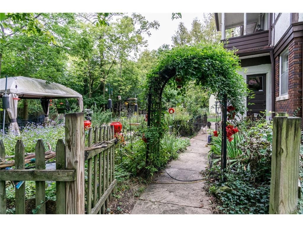 1140 Harvard Boulevard,Dayton,Ohio 45406,6 Bedrooms Bedrooms,14 Rooms Rooms,4 BathroomsBathrooms,Single family,Harvard Boulevard,746088