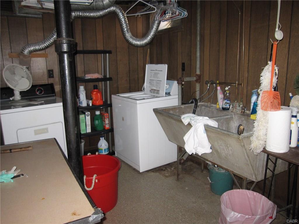 3515 Hillmont Ave,Dayton,Ohio 45414,2 Bedrooms Bedrooms,9 Rooms Rooms,1 BathroomBathrooms,Single family,Hillmont Ave,752188