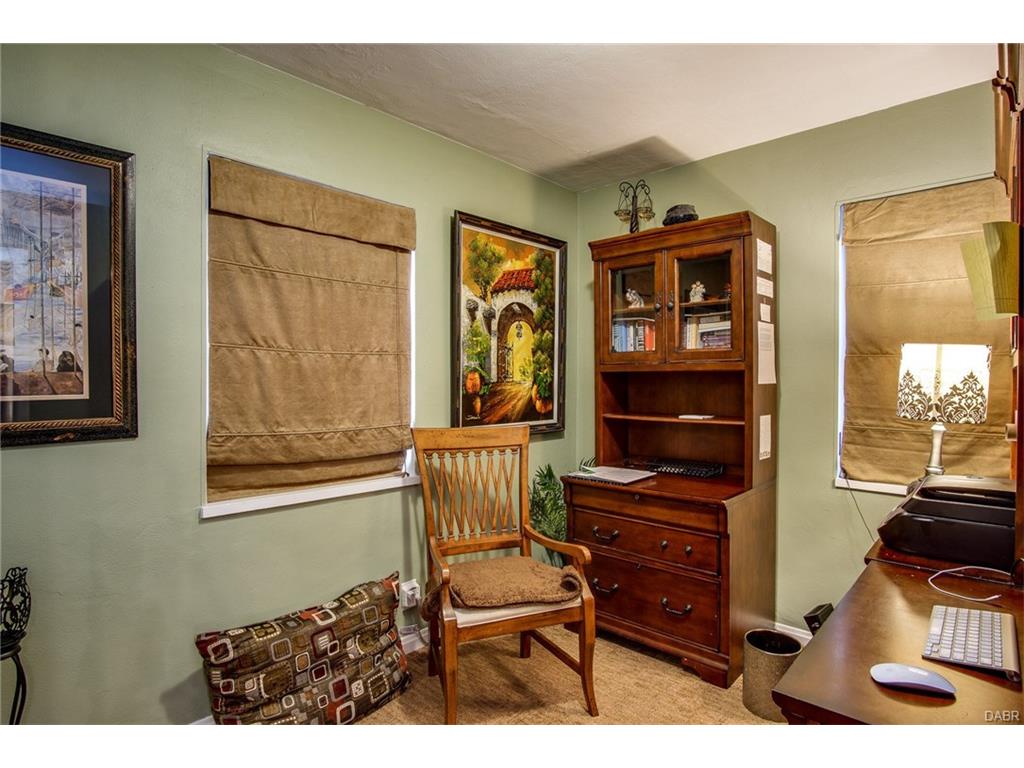 326 Dixon Ave,Oakwood,Ohio 45419,4 Bedrooms Bedrooms,10 Rooms Rooms,3 BathroomsBathrooms,Single family,Dixon Ave,755417