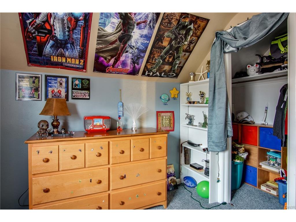326 Dixon Ave,Oakwood,Ohio 45419,4 Bedrooms Bedrooms,10 Rooms Rooms,3 BathroomsBathrooms,Single family,Dixon Ave,755417