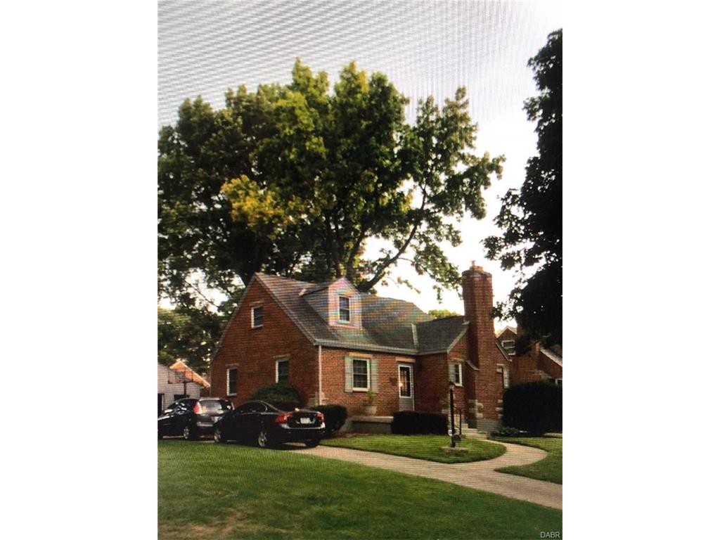 326 Dixon Ave,Oakwood,Ohio 45419,4 Bedrooms Bedrooms,10 Rooms Rooms,3 BathroomsBathrooms,Single family,Dixon Ave,755417
