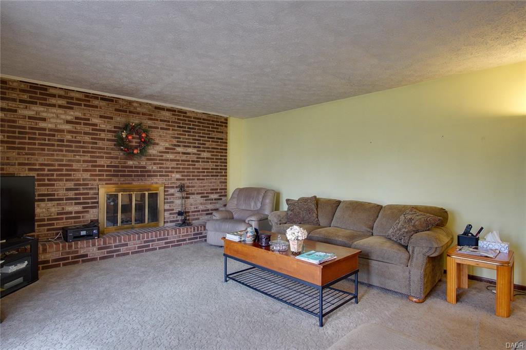 4202 KINSEY,Englewood,Ohio 45322,4 Bedrooms Bedrooms,10 Rooms Rooms,2 BathroomsBathrooms,Single family,KINSEY,755940