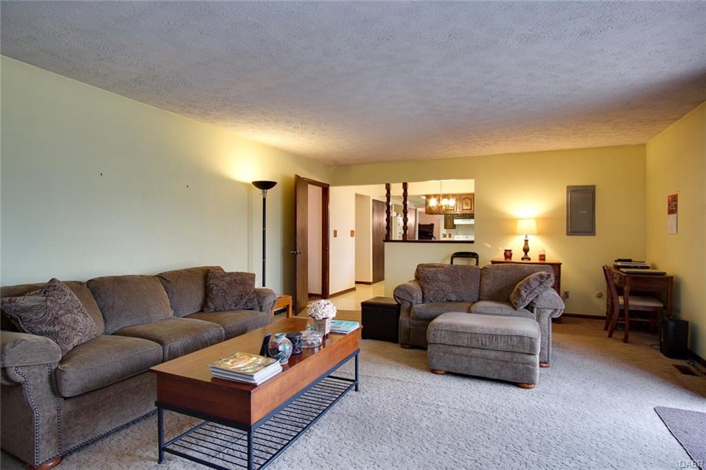 4202 KINSEY,Englewood,Ohio 45322,4 Bedrooms Bedrooms,10 Rooms Rooms,2 BathroomsBathrooms,Single family,KINSEY,755940