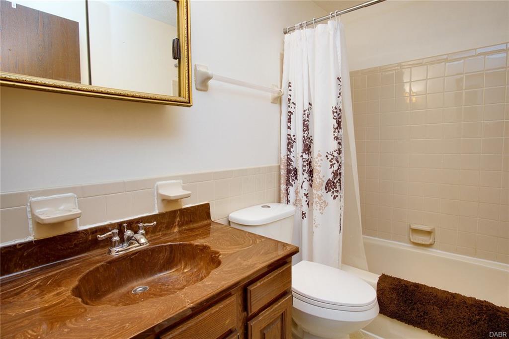 4202 KINSEY,Englewood,Ohio 45322,4 Bedrooms Bedrooms,10 Rooms Rooms,2 BathroomsBathrooms,Single family,KINSEY,755940