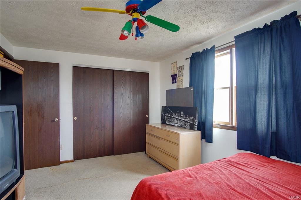 4202 KINSEY,Englewood,Ohio 45322,4 Bedrooms Bedrooms,10 Rooms Rooms,2 BathroomsBathrooms,Single family,KINSEY,755940