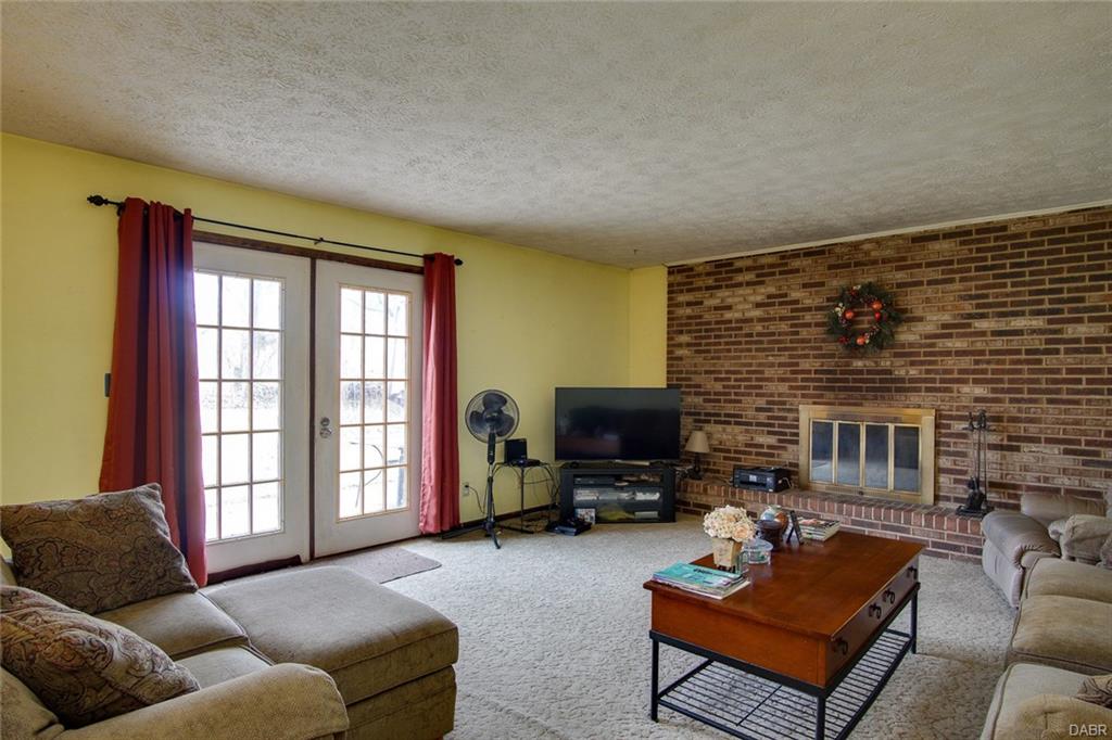 4202 KINSEY,Englewood,Ohio 45322,4 Bedrooms Bedrooms,10 Rooms Rooms,2 BathroomsBathrooms,Single family,KINSEY,755940