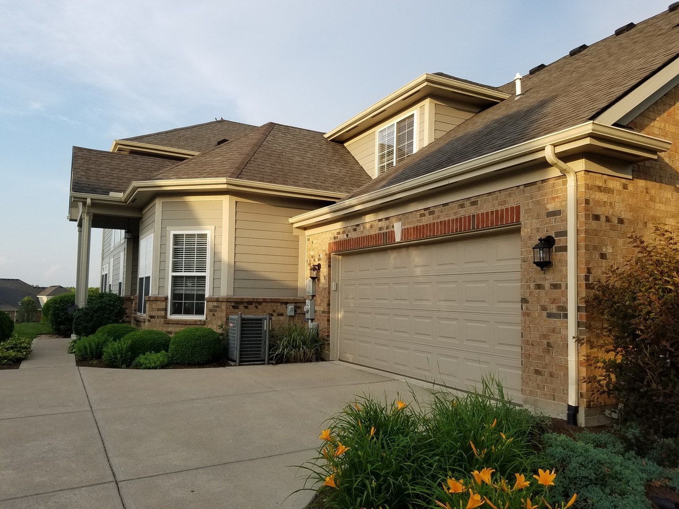 661 Mackenzie Court,Centerville,Ohio 45458,4 Bedrooms Bedrooms,7 Rooms Rooms,2 BathroomsBathrooms,Condo,Mackenzie Court,756786