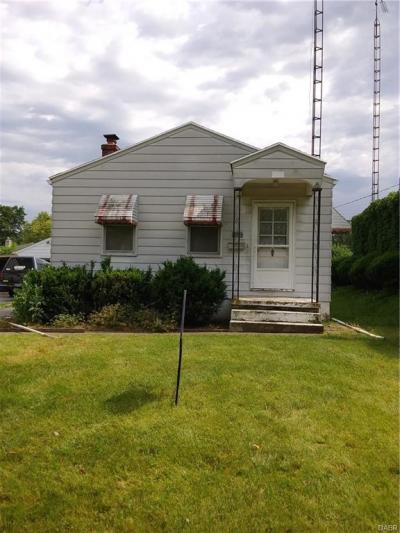4022 Corinth,Dayton,Ohio 45410,2 Bedrooms Bedrooms,4 Rooms Rooms,1 BathroomBathrooms,House,Corinth,756792