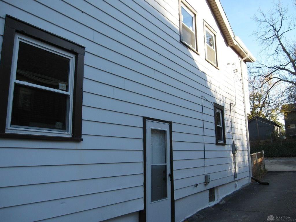 224 Marathon,Dayton,Ohio 45405,3 Bedrooms Bedrooms,7 Rooms Rooms,2 BathroomsBathrooms,House,Marathon,2,756843