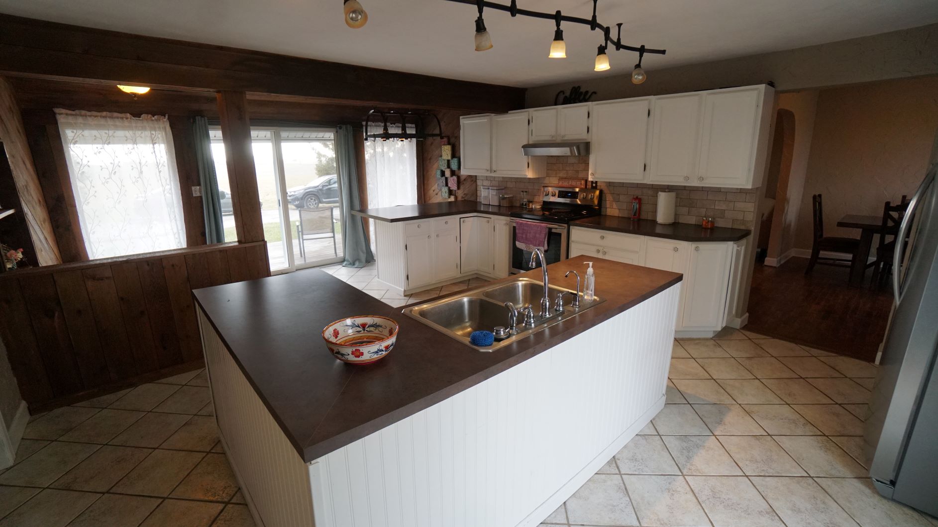 Kitchen view 