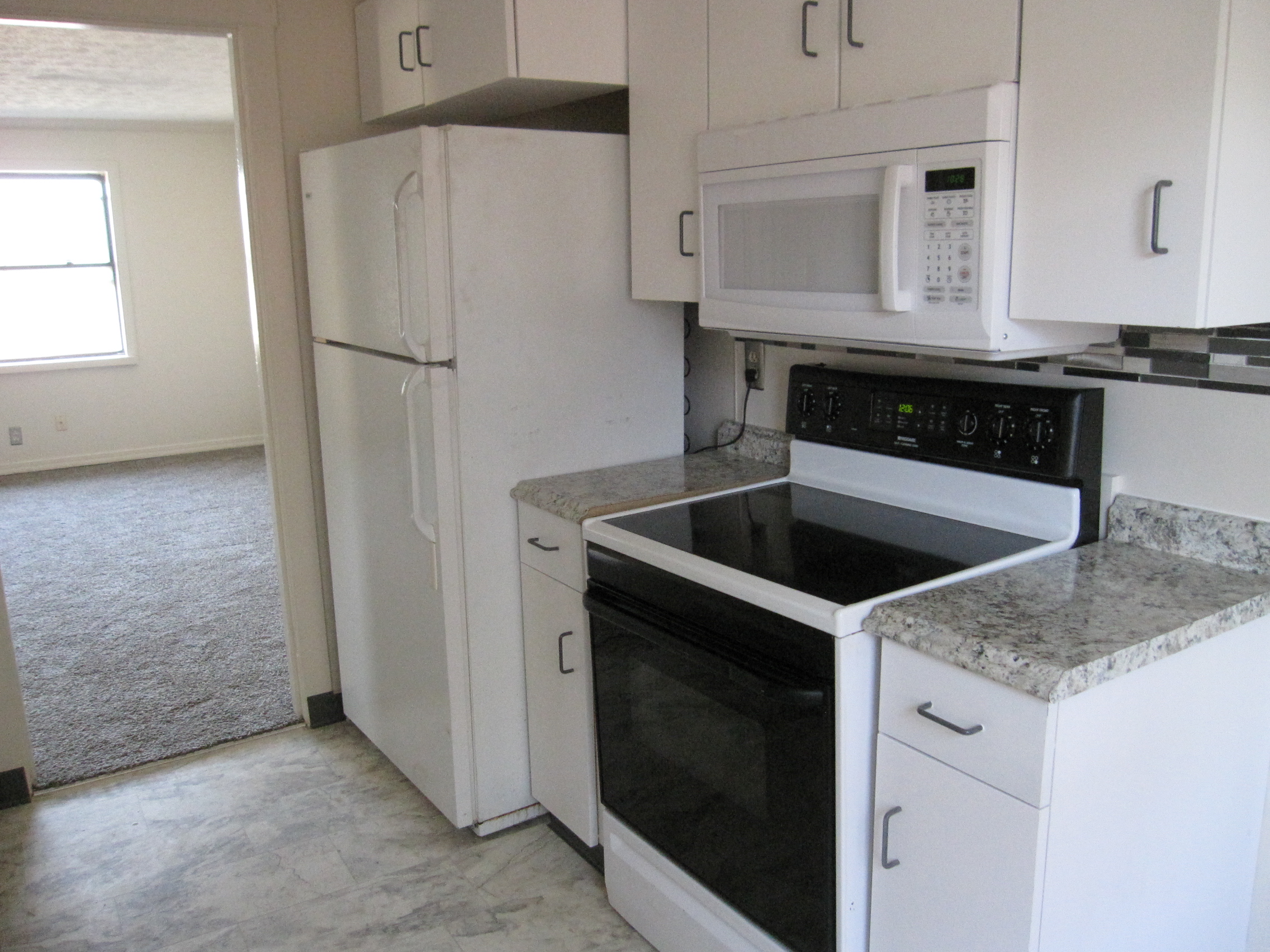 1560 Cardington,Kettering,Ohio 45409,8 Bedrooms Bedrooms,16 Rooms Rooms,4 BathroomsBathrooms,2-4 units,Cardington,756847