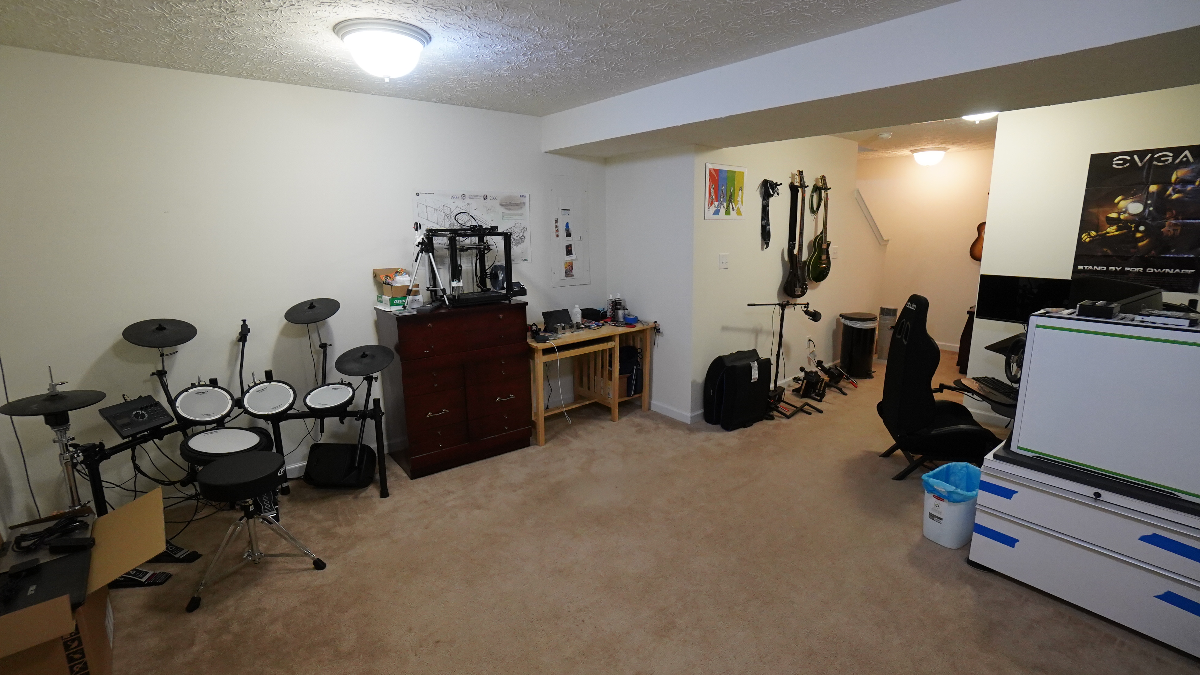 Basement Open Rec / Entertainment Room