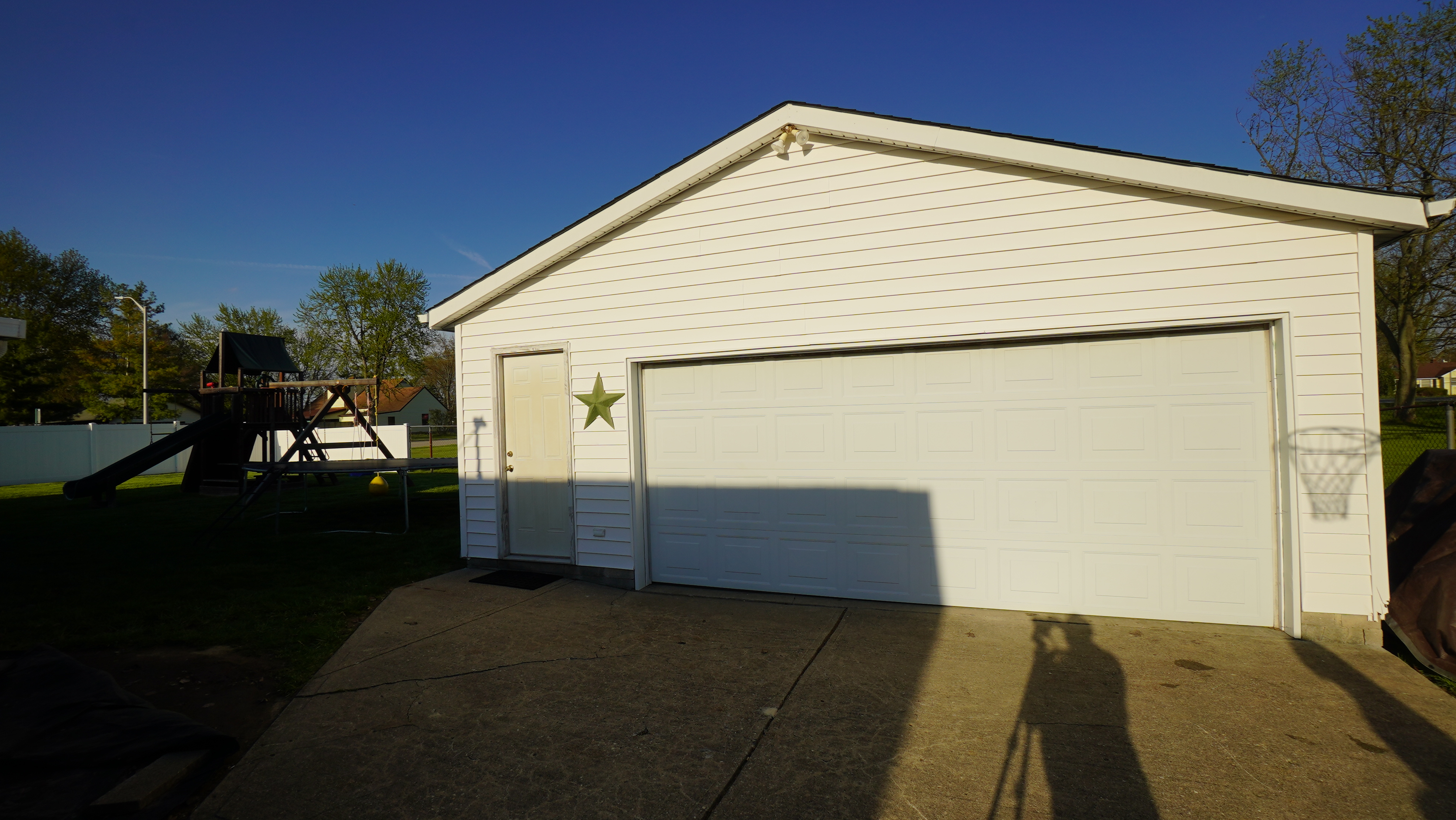 1000 Meadowrun,Englewood,Ohio 45322,3 Bedrooms Bedrooms,11 Rooms Rooms,2 BathroomsBathrooms,Single family,Meadowrun,756852