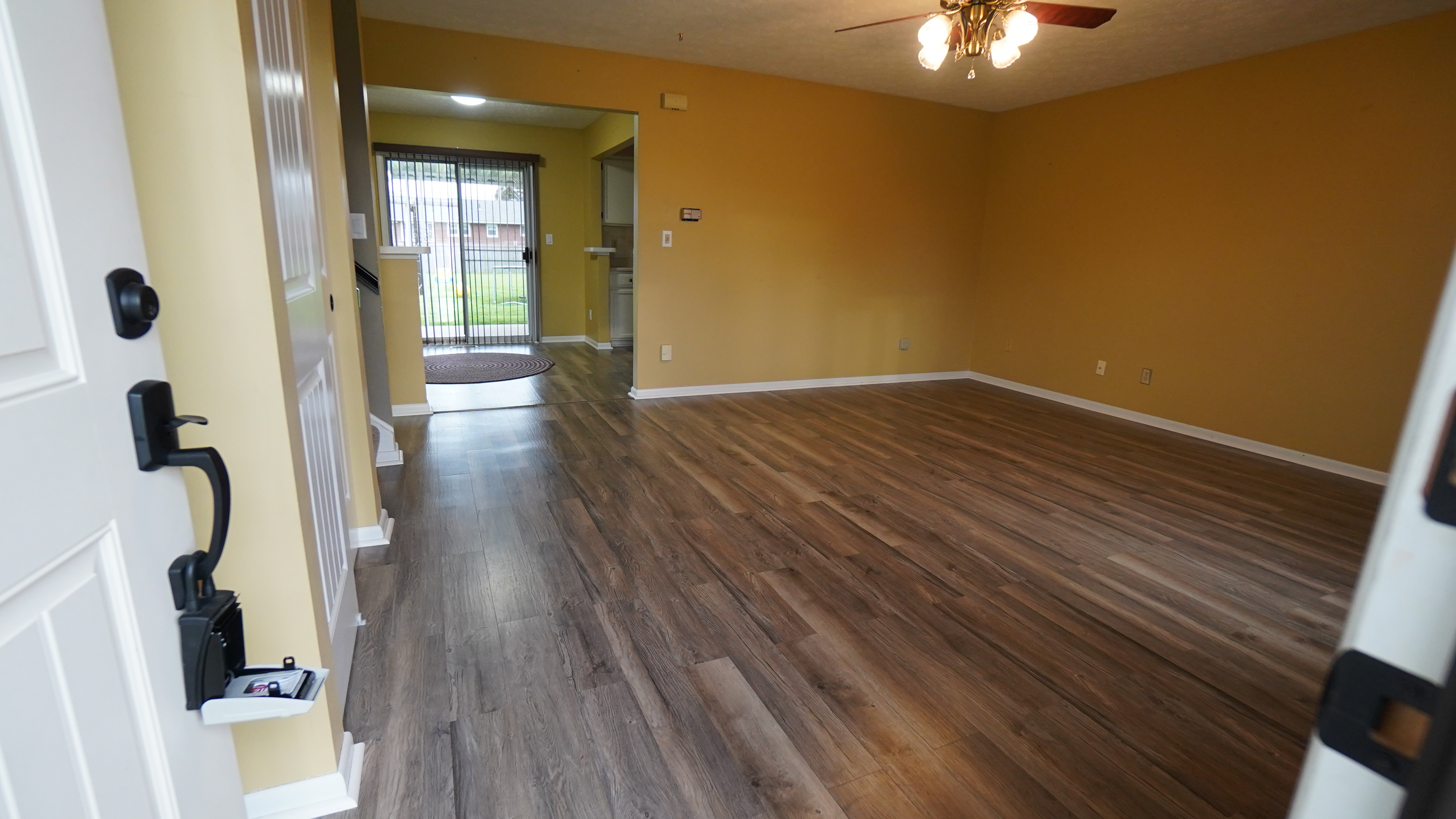 1000 Meadowrun,Englewood,Ohio 45322,3 Bedrooms Bedrooms,11 Rooms Rooms,2 BathroomsBathrooms,Single family,Meadowrun,756852