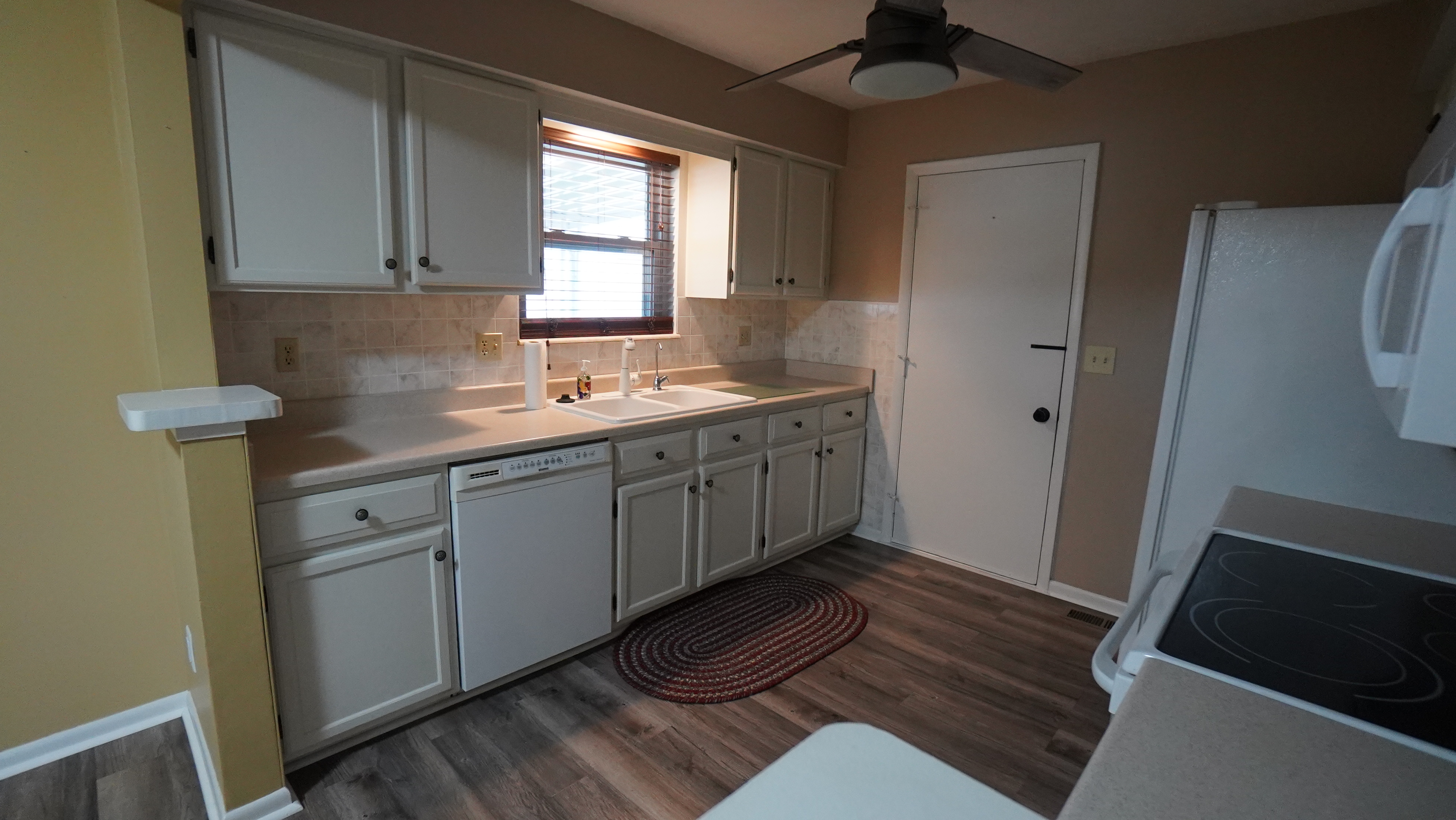 1000 Meadowrun,Englewood,Ohio 45322,3 Bedrooms Bedrooms,11 Rooms Rooms,2 BathroomsBathrooms,Single family,Meadowrun,756852