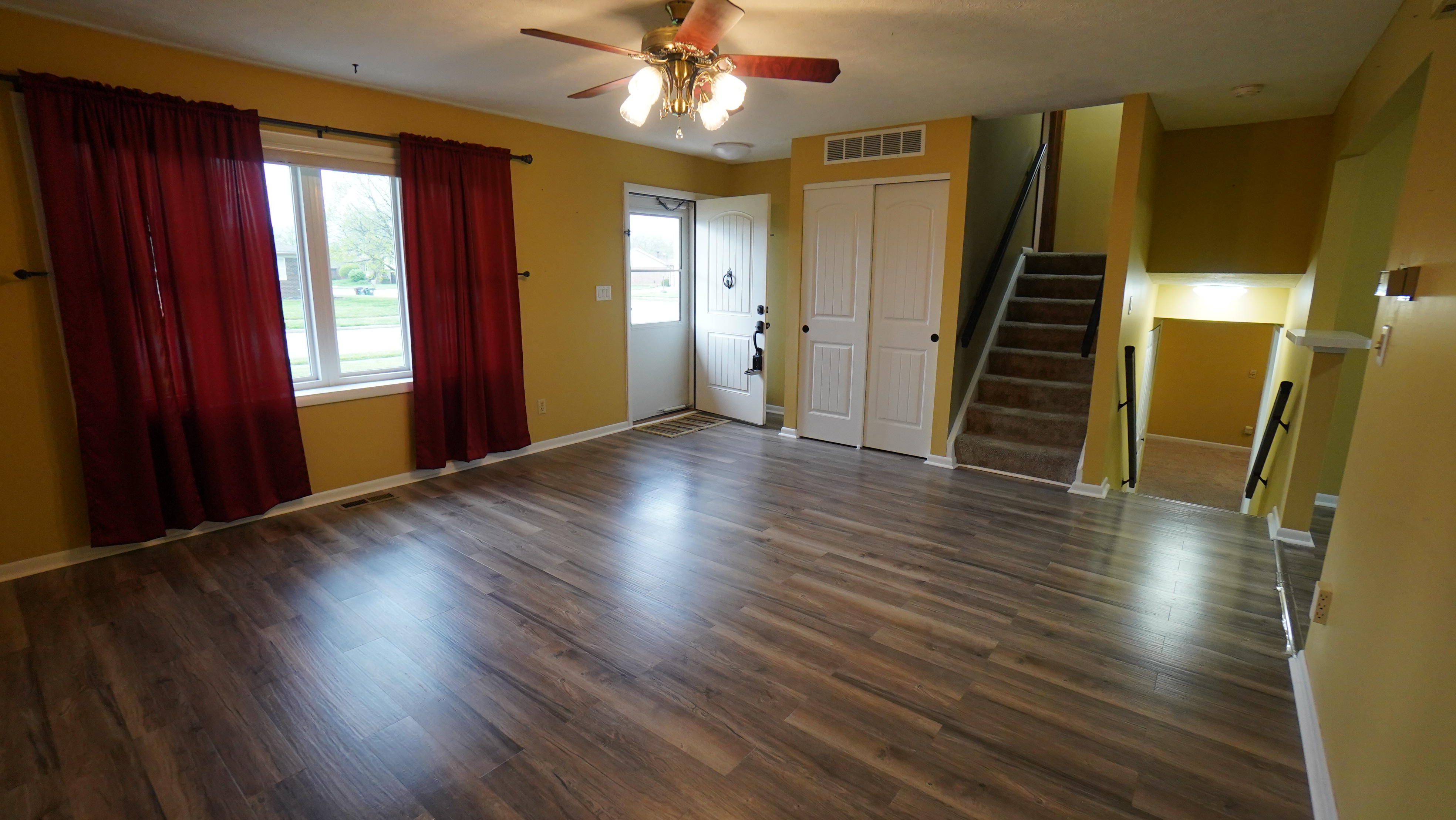 1000 Meadowrun,Englewood,Ohio 45322,3 Bedrooms Bedrooms,11 Rooms Rooms,2 BathroomsBathrooms,Single family,Meadowrun,756852
