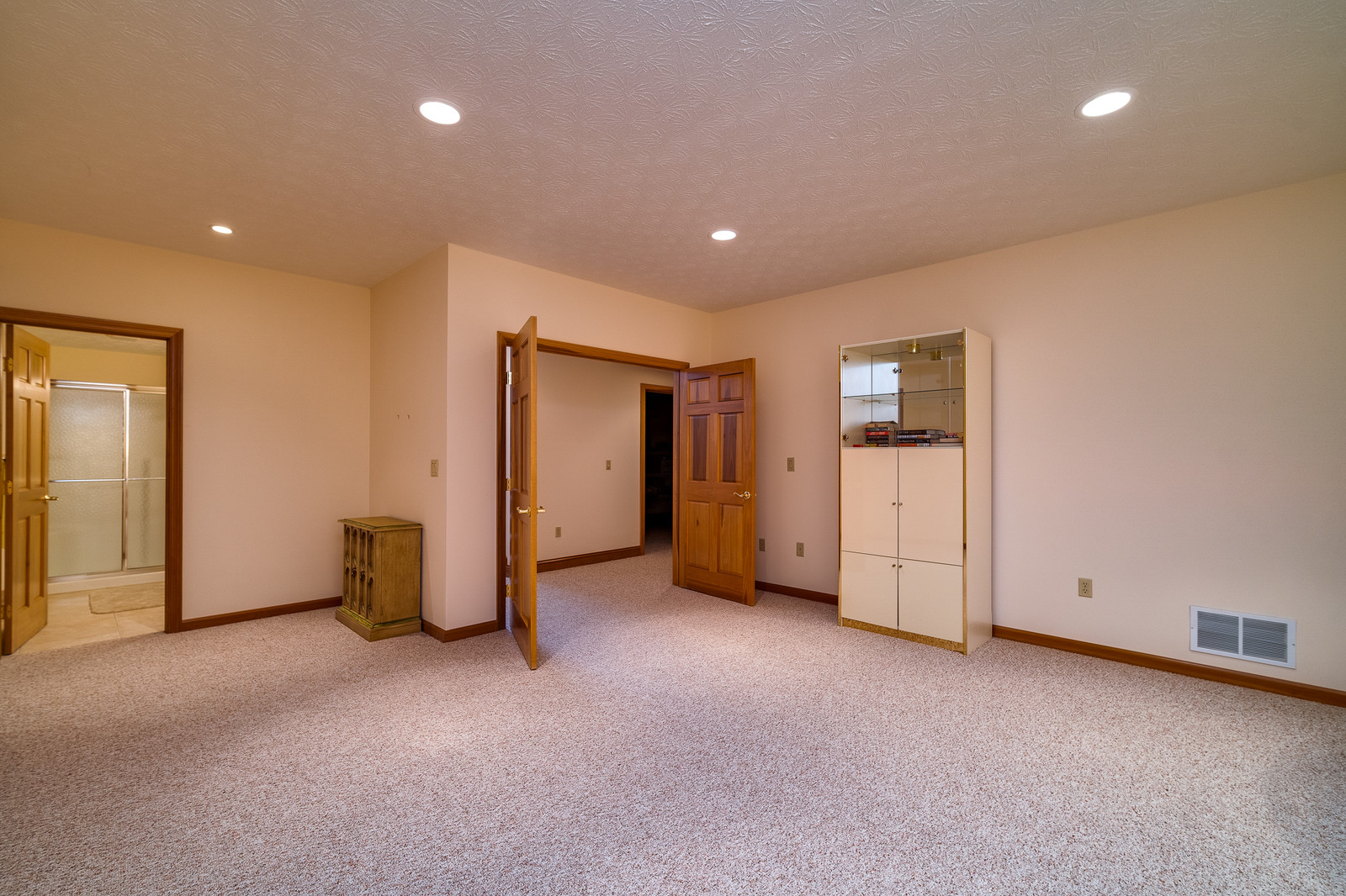 1989 Fountain View,Butler Twp,Ohio 45414,5 Bedrooms Bedrooms,12 Rooms Rooms,3 BathroomsBathrooms,House,Fountain View,756853