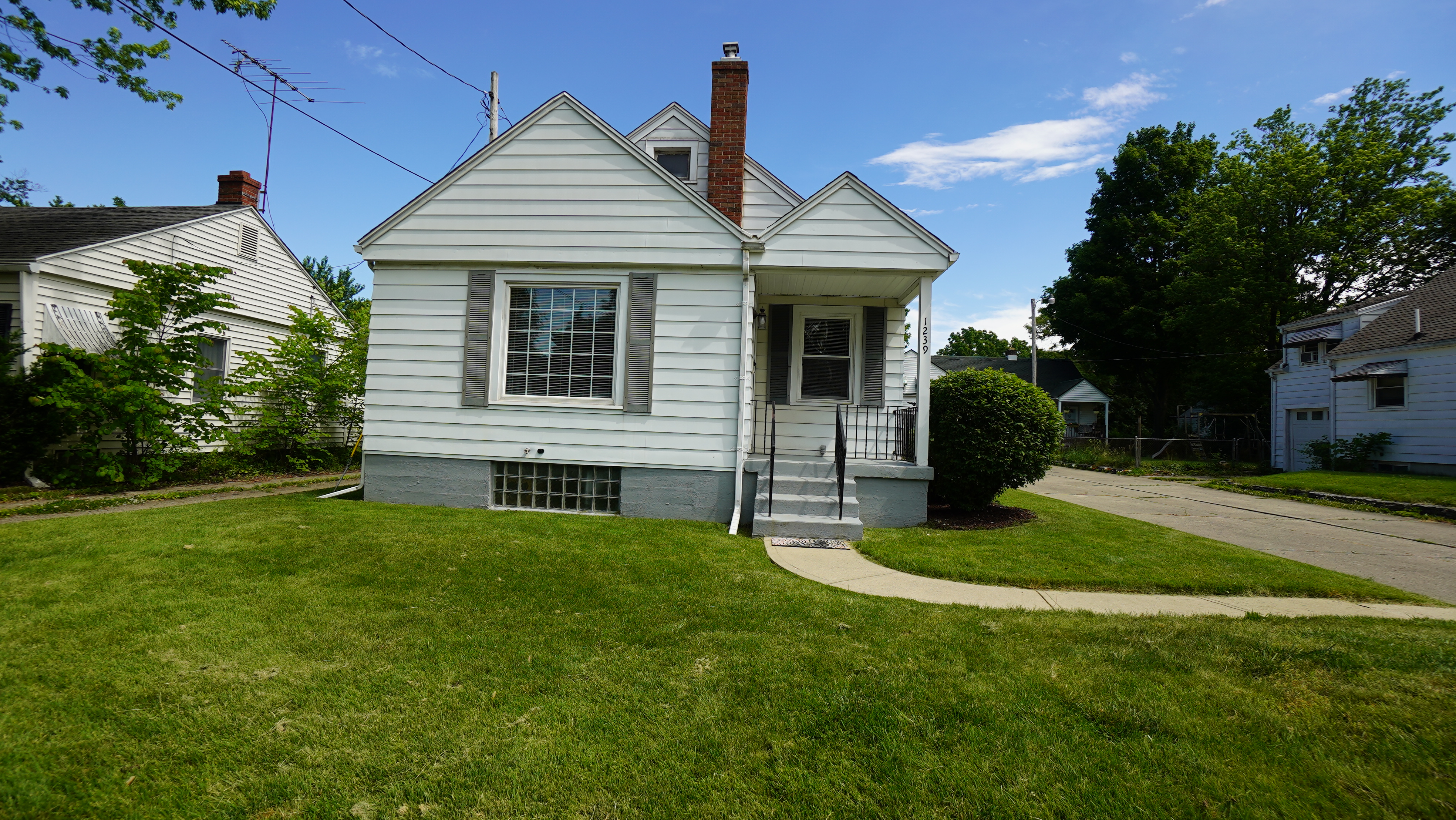 1239 Donald,Dayton,Ohio 45420,2 Bedrooms Bedrooms,6 Rooms Rooms,1 BathroomBathrooms,Single family,Donald,756857