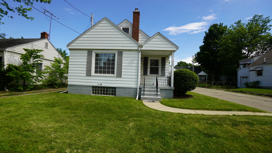 1239 Donald,Dayton,Ohio 45420,2 Bedrooms Bedrooms,6 Rooms Rooms,1 BathroomBathrooms,Single family,Donald,756857