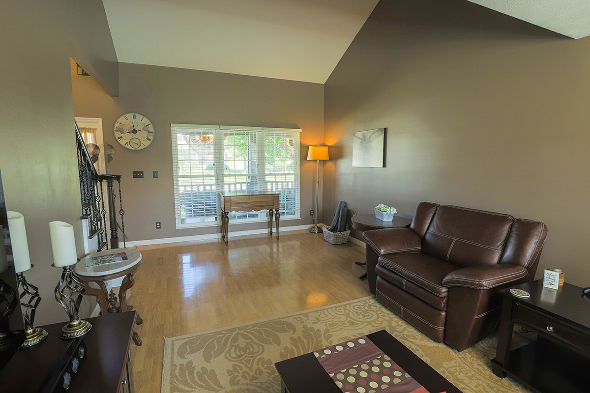 2424 Ferndown,Miamisburg,Ohio 45342,4 Bedrooms Bedrooms,9 Rooms Rooms,2 BathroomsBathrooms,Single family,Ferndown,756858