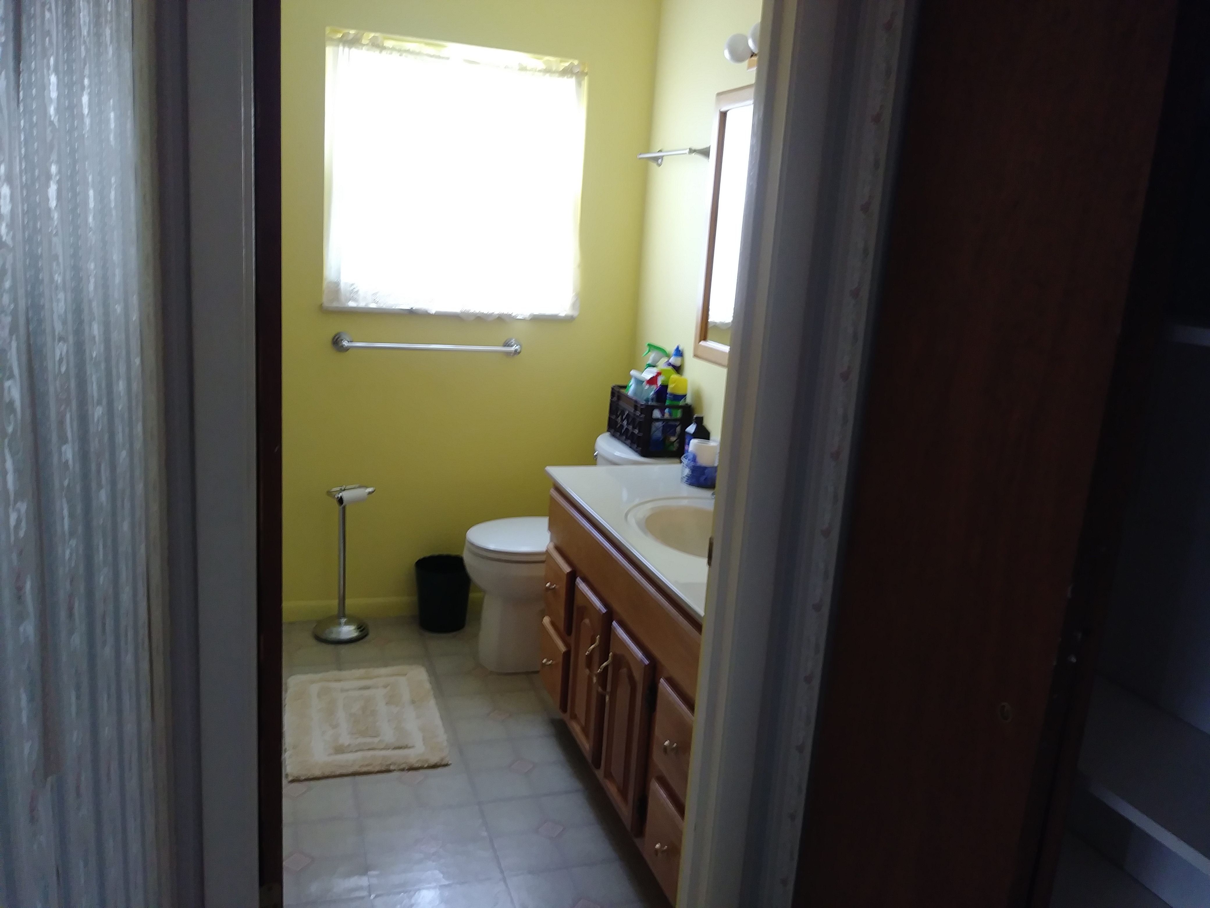 527 Bennert Drive Full Bath