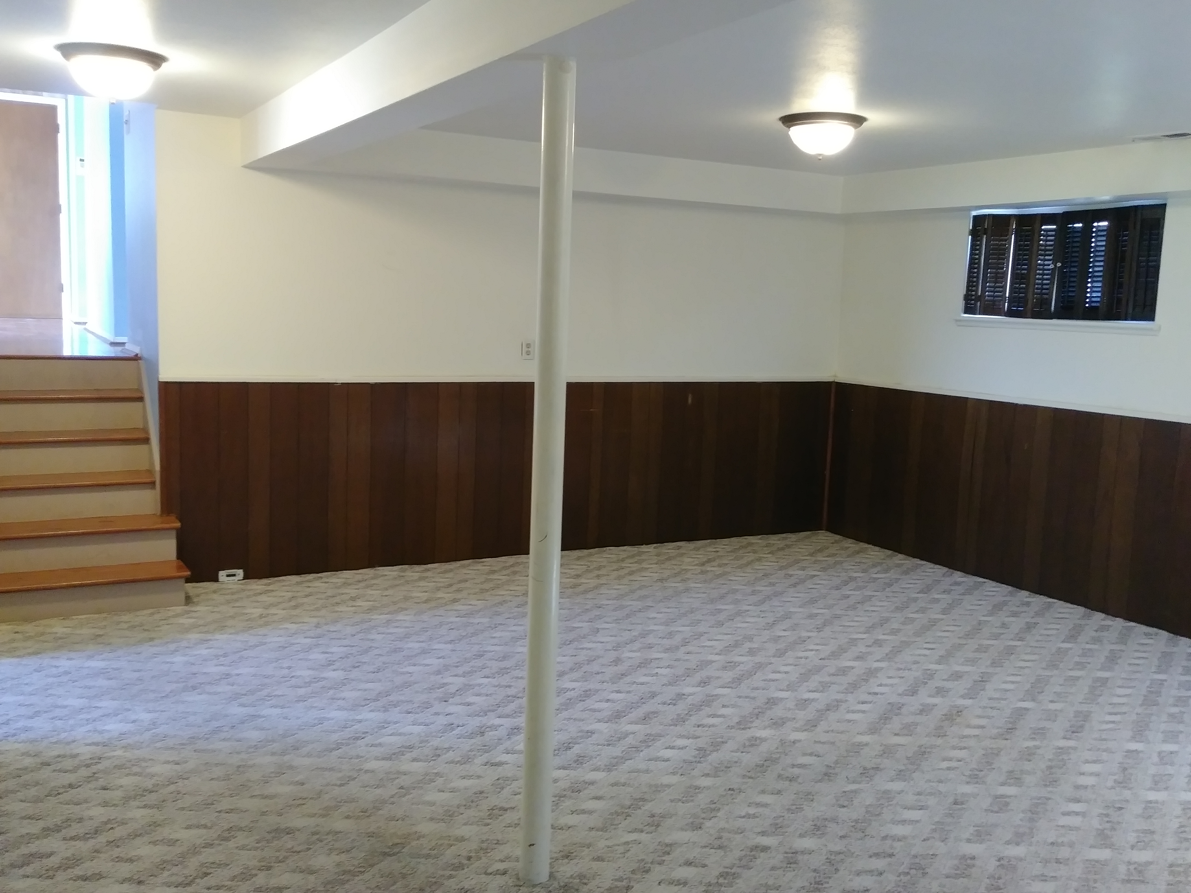 527 Bennert Drive Family Room View 2